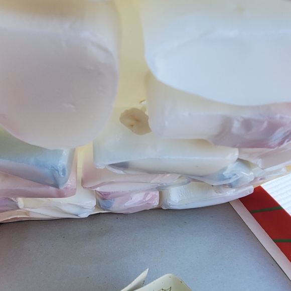 22 Wood Christmas Ornaments In Box 1.5"-3" Vintage Green Red Wooden Holiday - Picture 10 of 10